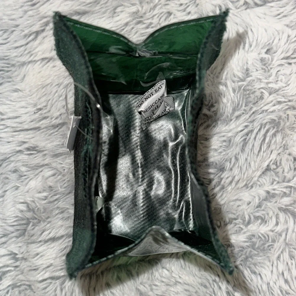 Bath & Body Works Green Black Buffalo Plaid Small Gift Tote Bag Holiday